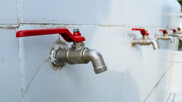 Cost of Water Spout Replacement in Lenexa