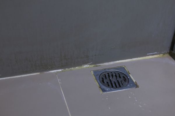 Cost of Bathroom Drain Installation in Lenexa